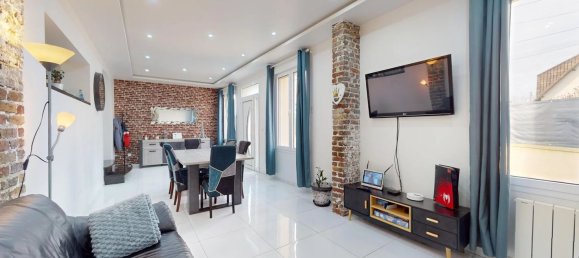 3 Schlafzimmer Haus in Montfermeil, France, Nr. 137327 11