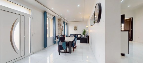 3 Schlafzimmer Haus in Montfermeil, France, Nr. 137327 12