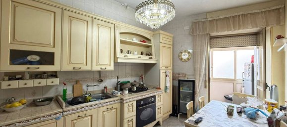 3 Schlafzimmer Wohnung in Naples, Italy, Nr. 257512 11