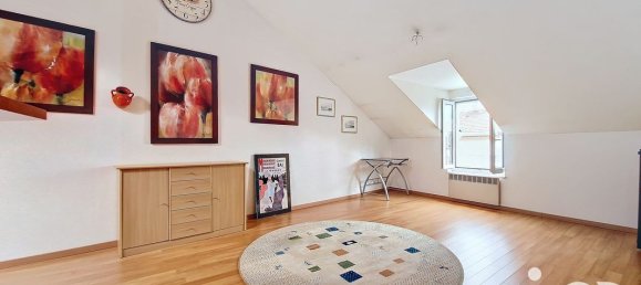 Apartamento de 3 habitaciónes en Charleville-Mezieres, France No. 236904 2