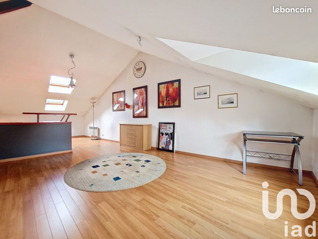 Apartamento de 3 divisões em Charleville-Mezieres, France N.º 236904