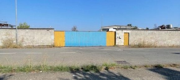 450m² Warehouse in Piacenza, Italy No. 330974 2