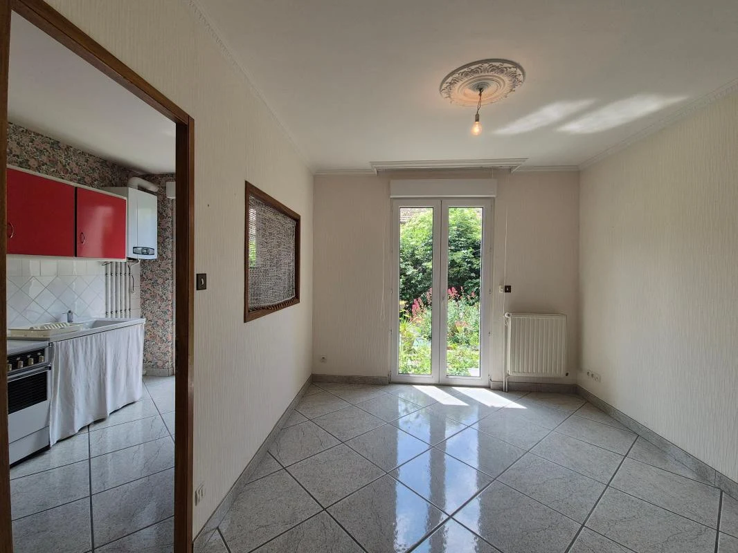 1 غرف نوم شقة في Saint-Etienne, France رقم 348232