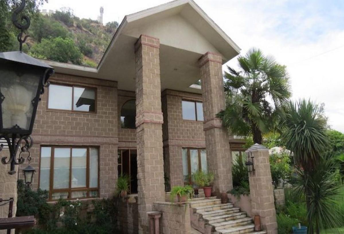 9 bedrooms House in Santiago, Chile No. 3909