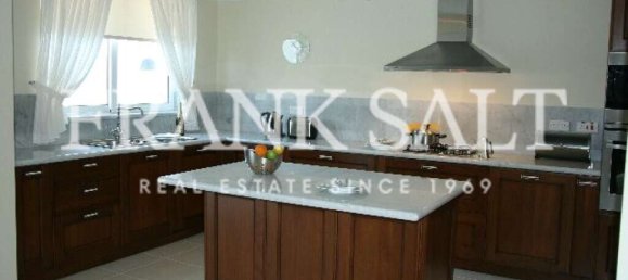 3 bedrooms Villa in Attard, Malta No. 6513 6