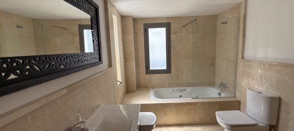 2 bedrooms Apartment in Malaga, Spain No. 147556 9