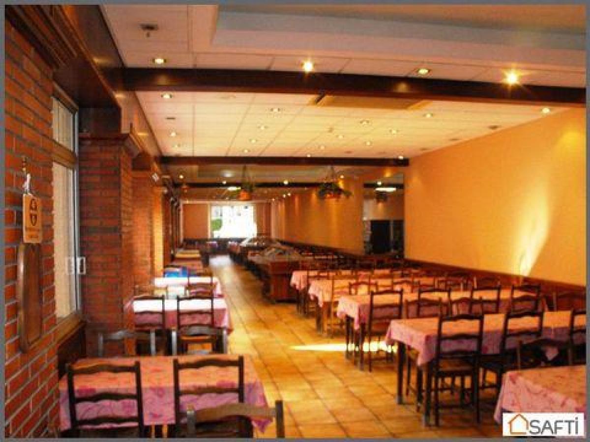 Escritório em Lourdes, France 3300 m² N.º 21173