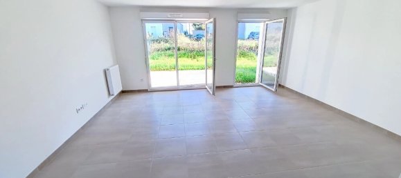 3 bedrooms House in Epernon, France No. 225465 10