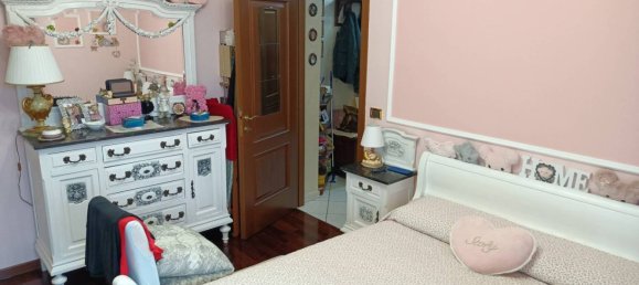 2 Schlafzimmer Wohnung in Collegno, Italy, Nr. 290002 10
