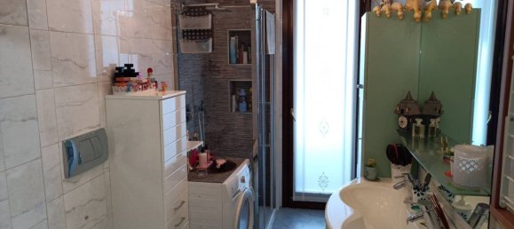 2 Schlafzimmer Wohnung in Collegno, Italy, Nr. 290002 12