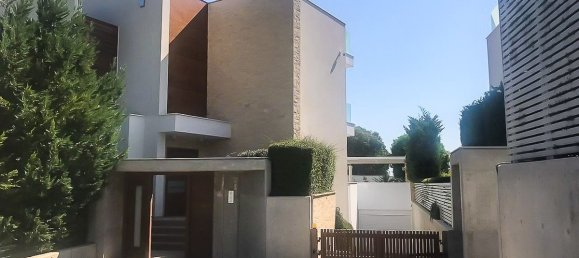 3 Schlafzimmer Villa in Pyrgos, Cyprus, Nr. 380 21