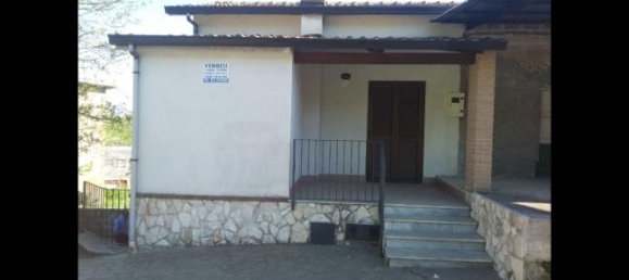 Apartamento de 3 habitaciónes en Montesarchio, Italy No. 253531 5
