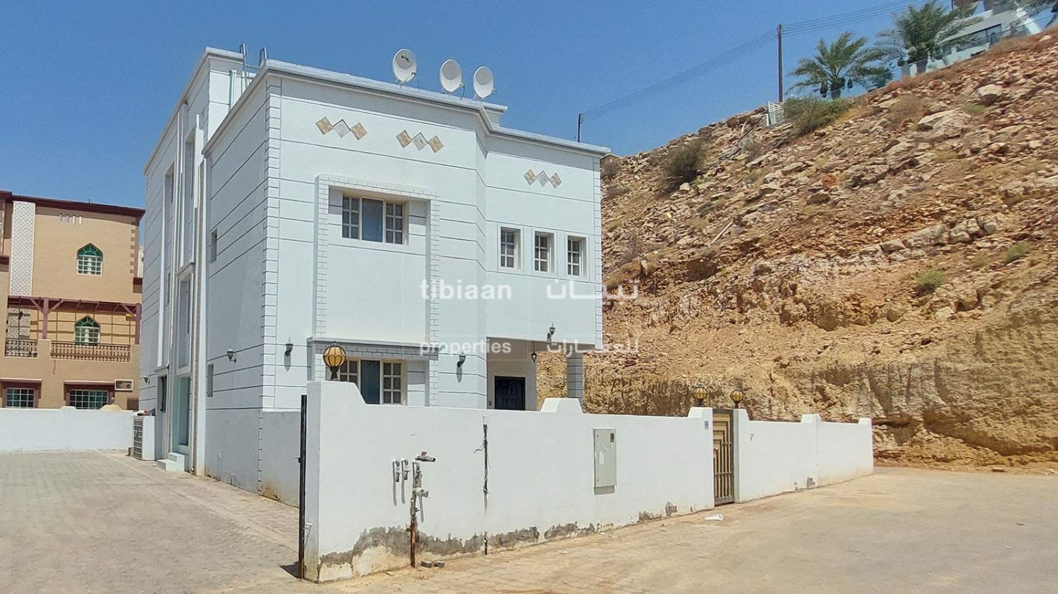 3 bedrooms Apartment in Bawshar, Oman No. 698