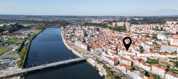 13 bedrooms Building in Coimbra, Portugal No. 129892 5