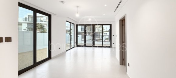 4 غرف نوم فيلا في دبي, UAE رقم 64790 3