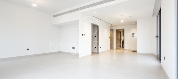 4 غرف نوم فيلا في دبي, UAE رقم 64790 2