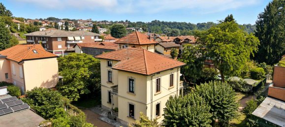 4 غرف نوم فيلا في Castronno, Italy رقم 338247 12