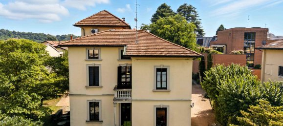 4 غرف نوم فيلا في Castronno, Italy رقم 338247 13