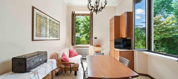 4 غرف نوم فيلا في Castronno, Italy رقم 338247 10