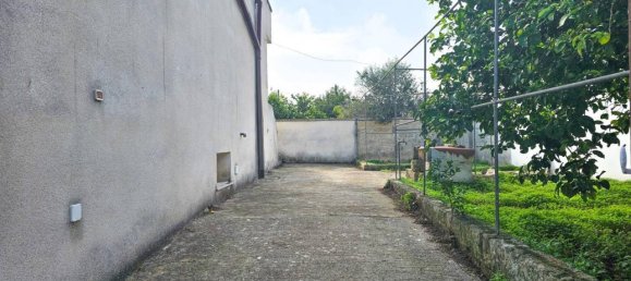 Casa de 5 habitaciónes en Spongano, Italy No. 34504 11