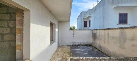 Casa de 5 habitaciónes en Spongano, Italy No. 34504 23