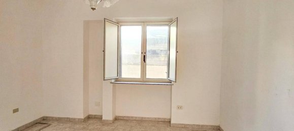 Casa de 5 habitaciónes en Spongano, Italy No. 34504 6