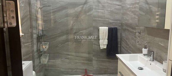 3 bedrooms Apartment in Fgura, Malta No. 8189 12