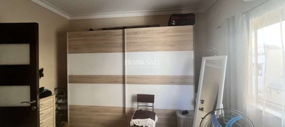 3 bedrooms Apartment in Fgura, Malta No. 8189 6