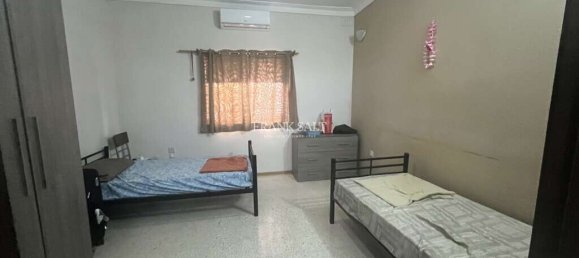 3 bedrooms Apartment in Fgura, Malta No. 8189 8