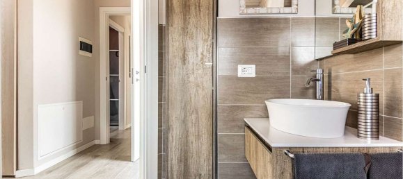 3 chambres Penthouse à Lissone, Italy No. 364335 20