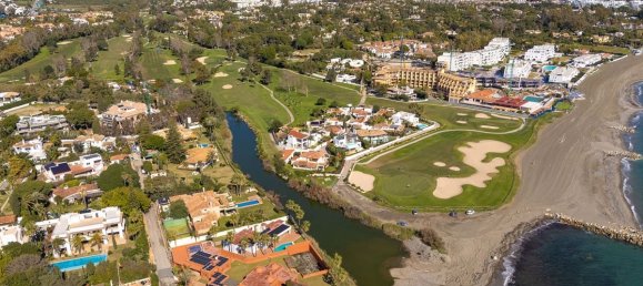 4 bedrooms Villa in Marbella, Spain No. 140756 12