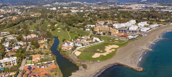 4 bedrooms Villa in Marbella, Spain No. 140756 9