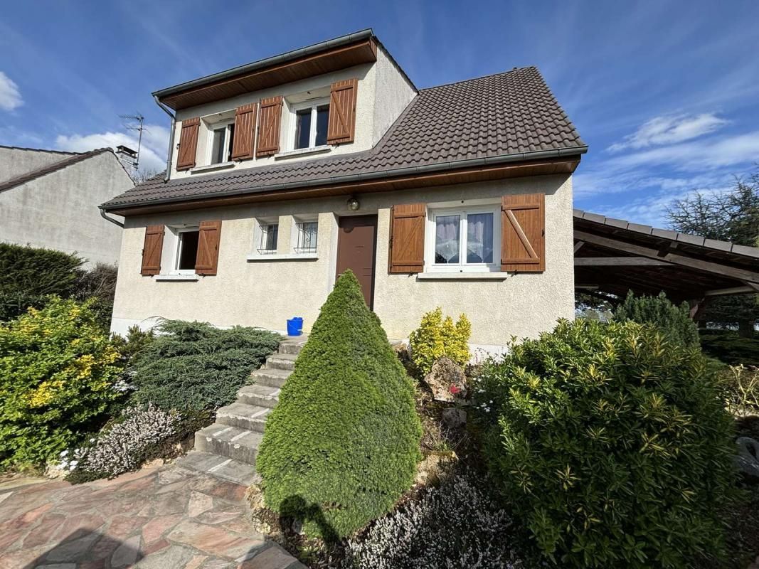 3 bedrooms House in Boissise-le-Roi, France No. 182077