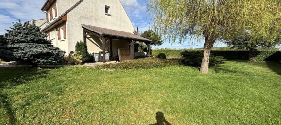 3 bedrooms House in Boissise-le-Roi, France No. 182077 2