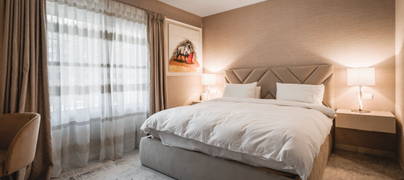 Apartamento de 3 dormitorios en Marbella, Spain No. 70998 10