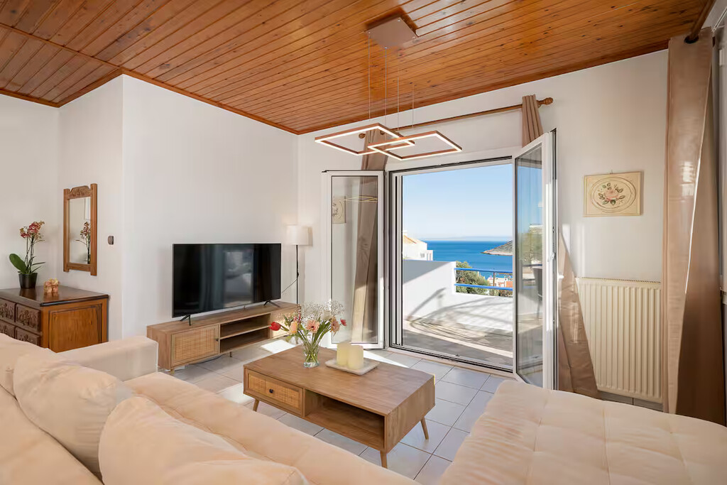 2 bedrooms Commercial property in Keratea, Greece No. 70678