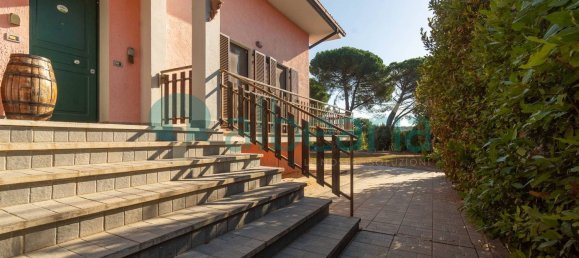 Квартира с 12 комнатами в Гаворрано, Италия № 213313 8