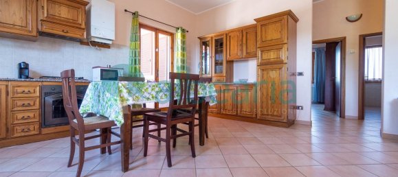 Квартира с 12 комнатами в Гаворрано, Италия № 213313 23