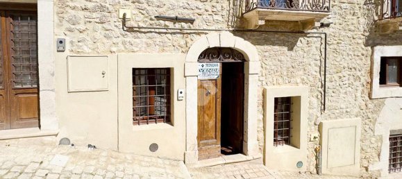 Apartamento de 2 divisões em L'Aquila, Italy N.º 9138 11