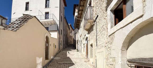 Apartamento de 2 divisões em L'Aquila, Italy N.º 9138 2