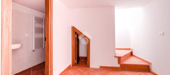 Apartamento de 2 divisões em L'Aquila, Italy N.º 9138 8