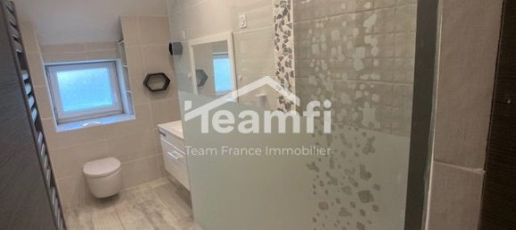 4 Schlafzimmer Haus in Civray, France, Nr. 233402 24