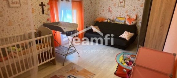 4 Schlafzimmer Haus in Civray, France, Nr. 233402 19