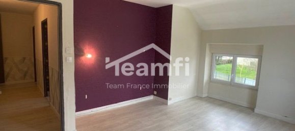 4 Schlafzimmer Haus in Civray, France, Nr. 233402 5