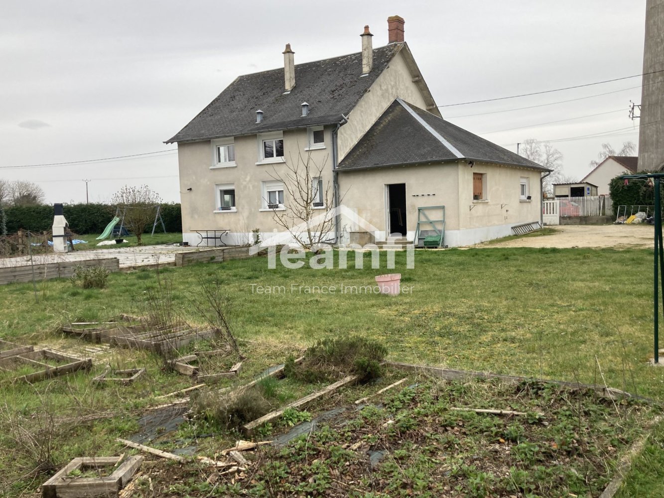 4 Schlafzimmer Haus in Civray, France, Nr. 233402