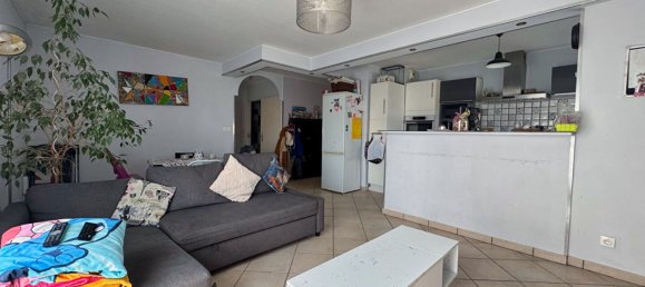 2 bedrooms Apartment in Rhone, France No. 347745 3