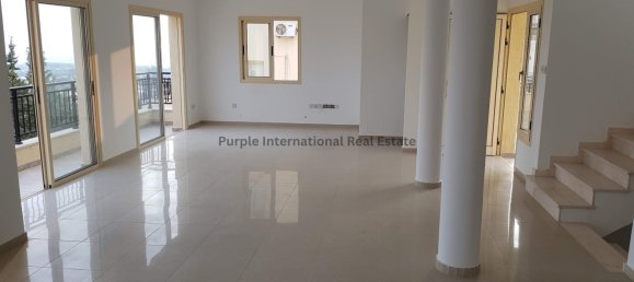 4 bedrooms Villa in Pegeia, Cyprus No. 928 7