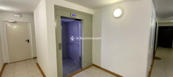 2 bedrooms Apartment in Ballainvilliers, France No. 185938 2