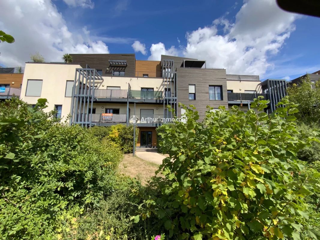 2 bedrooms Apartment in Ballainvilliers, France No. 185938