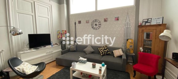 Studio in Armentieres, France, Nr. 250217 2